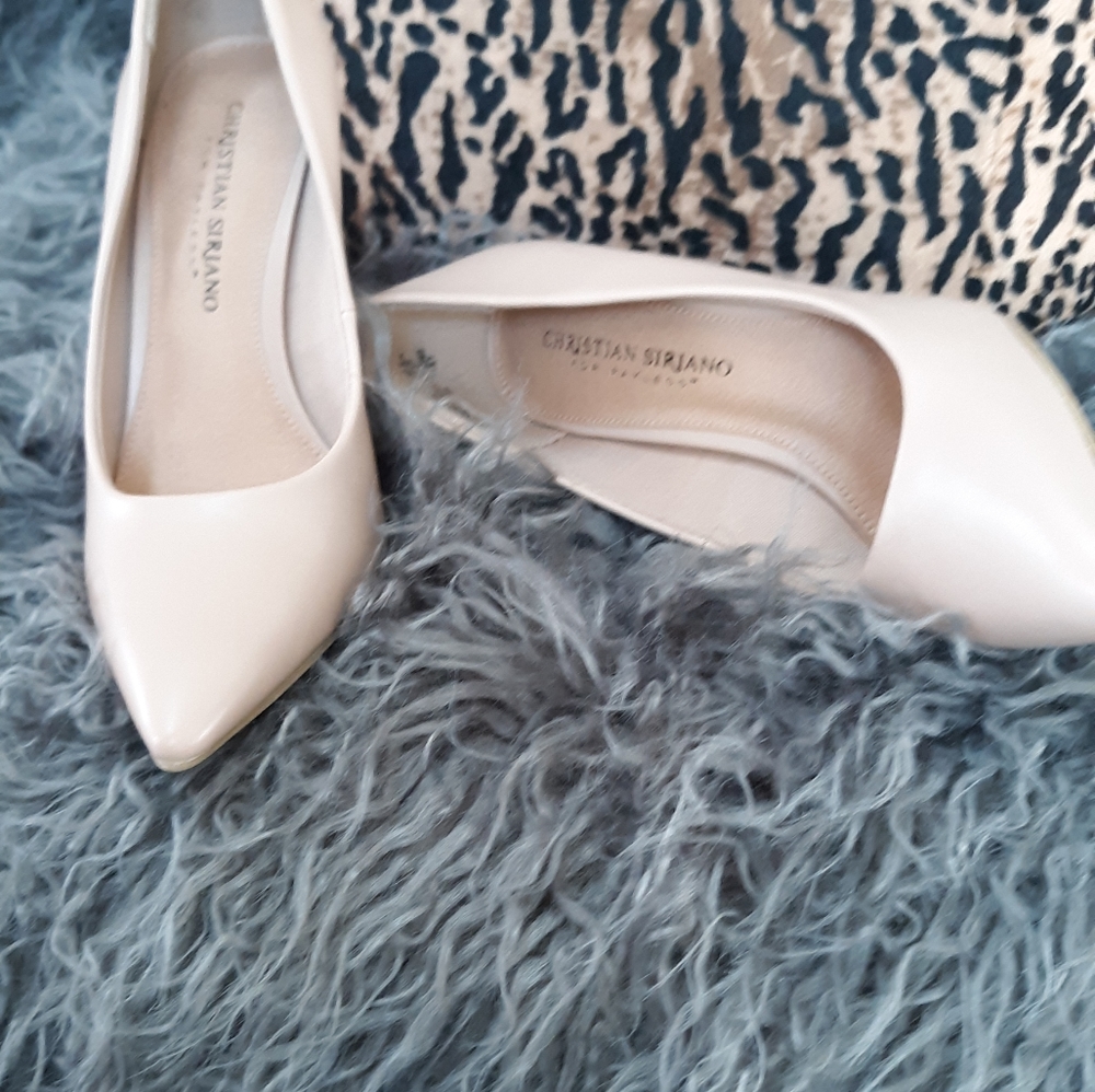 Christian  Siriano pointy toe heels Nwot